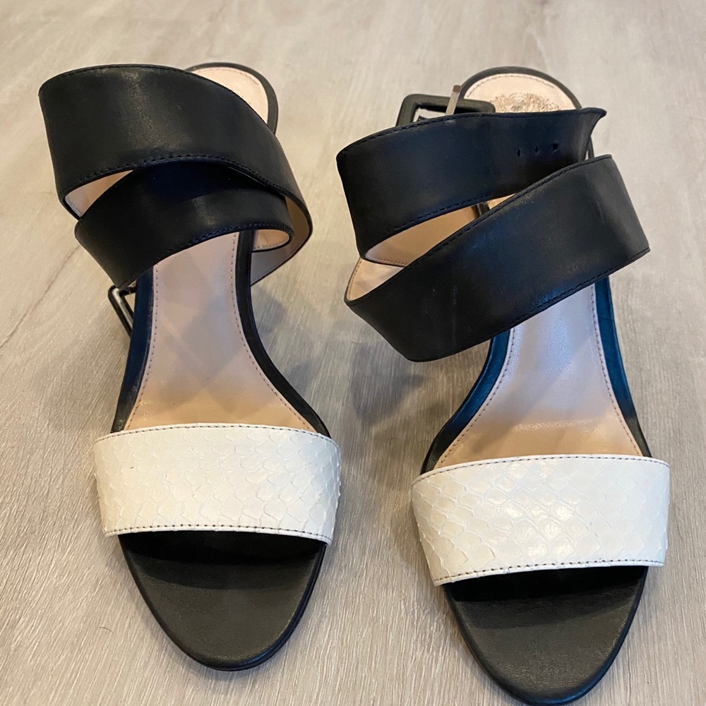NWOT Vince Camuto heels